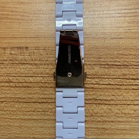 NEW Resin White Strap Band for Apple Watch - Picture 4 of 4